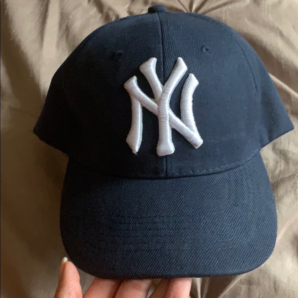 New York Yankees hat